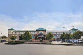 Гостиница Holiday Inn Express Hotel & Suites Elk Grove Ctrl - Sacramento S, an IHG Hotel  Элк Гров